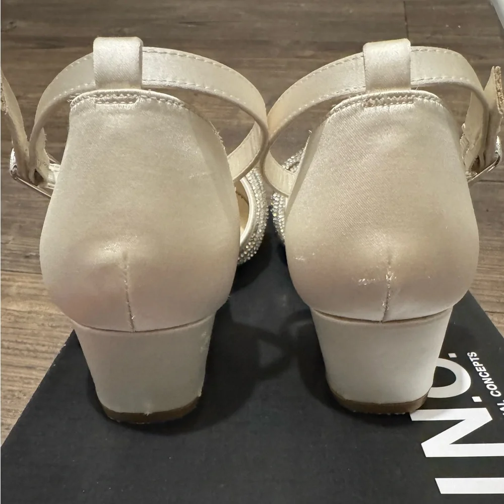 I.N.C. International Concepts Girls’ Delilah Round Toe Heel Pearl